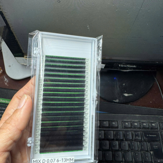 Individual Volume Lashes D 0.07 20 Lines